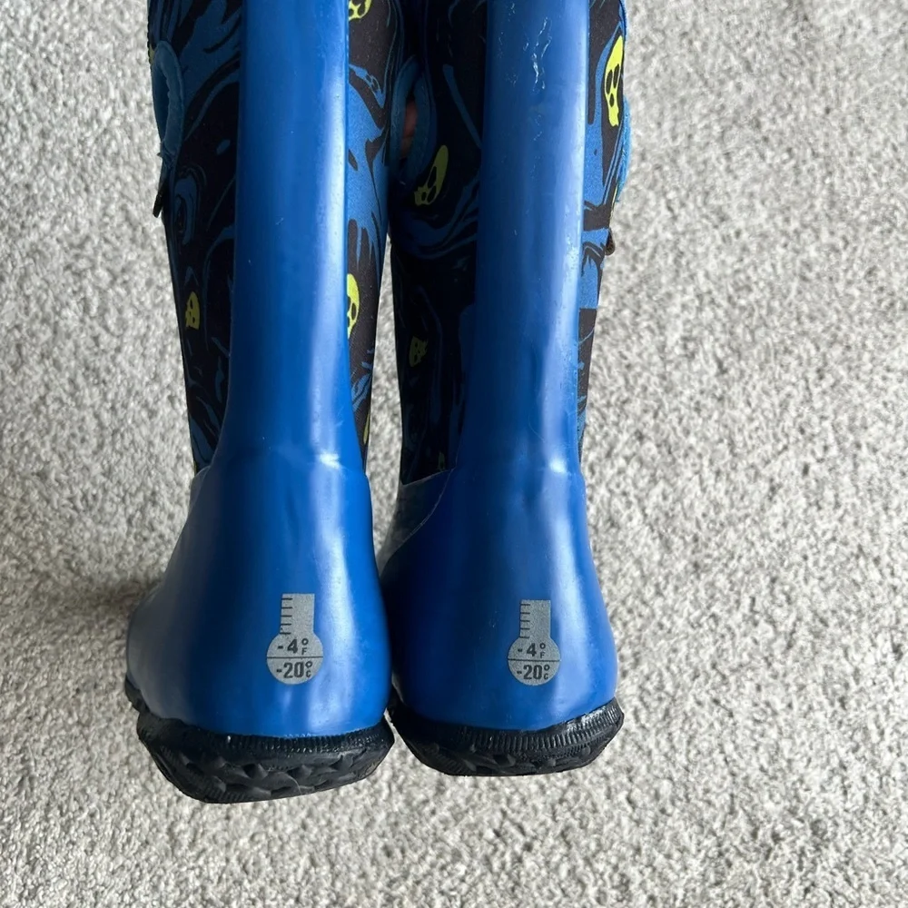 Bogs Kids Size 11 York Waterproof Boots - Spooky Skull Print Pull On Winter Snow